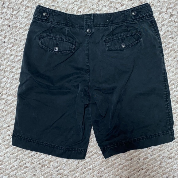 2 for $20 or 5 for $40
EDDIE BAUER SHORTS - SIZE 6 - Picture 3 of 5